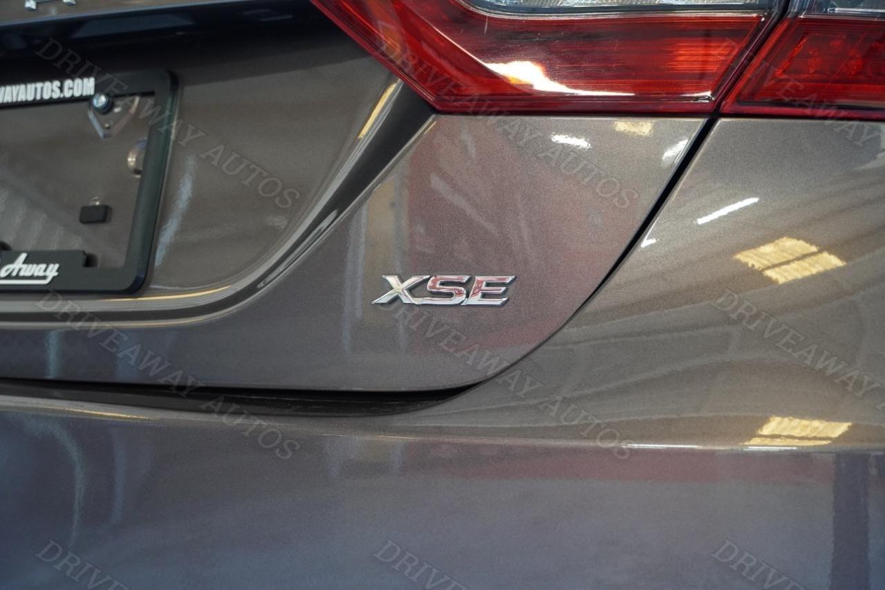 Toyota Camry XSE Auto (Natl) 2023