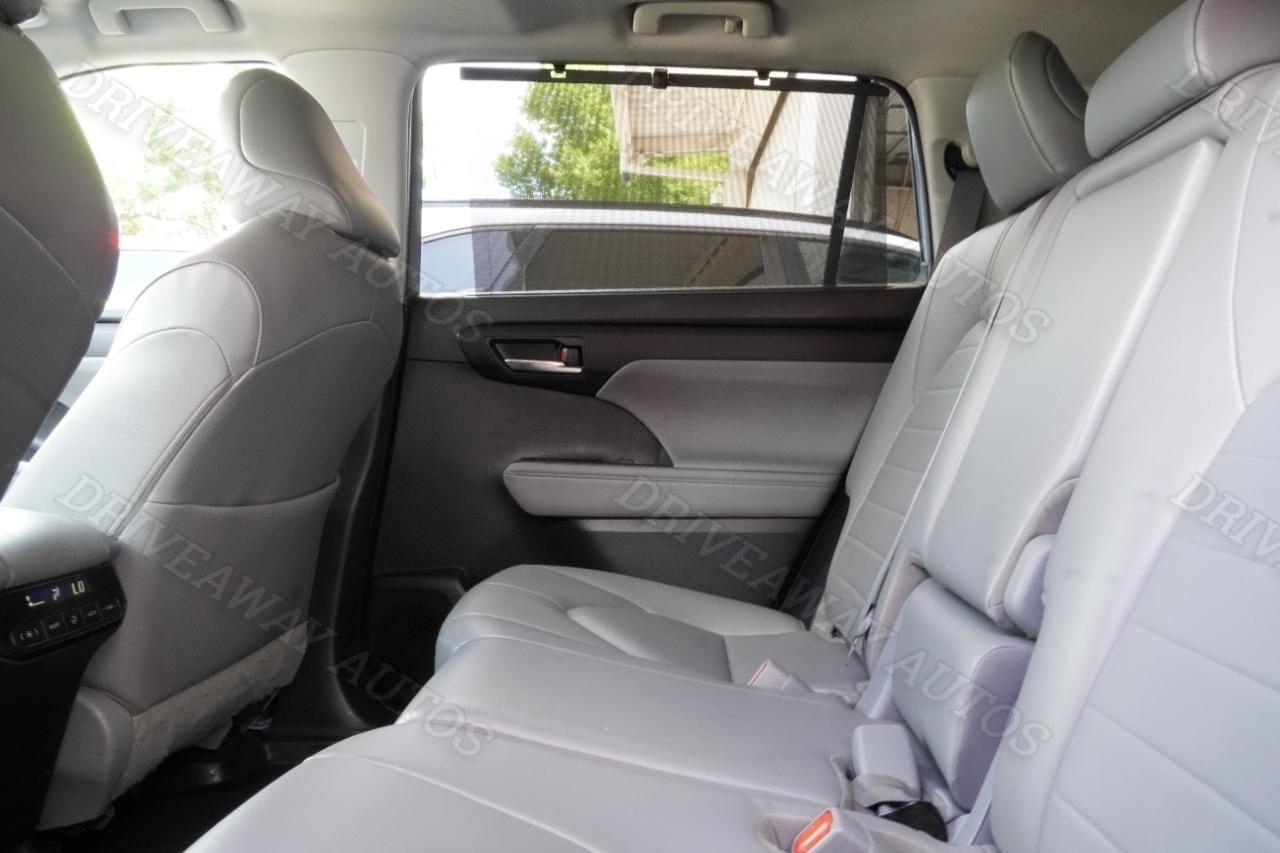 Toyota Highlander Platinum FWD (Natl) 2023