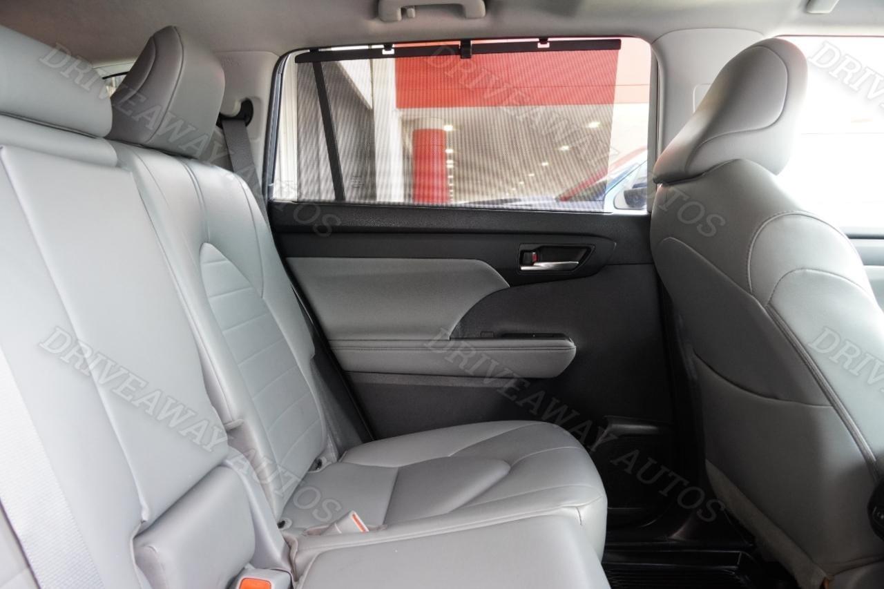 Toyota Highlander Platinum FWD (Natl) 2023
