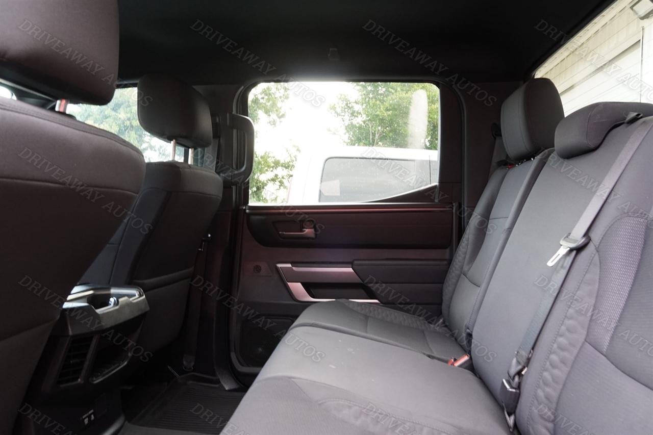 Toyota Tundra 4WD SR5 CrewMax 5.5' Bed (Natl) 2025