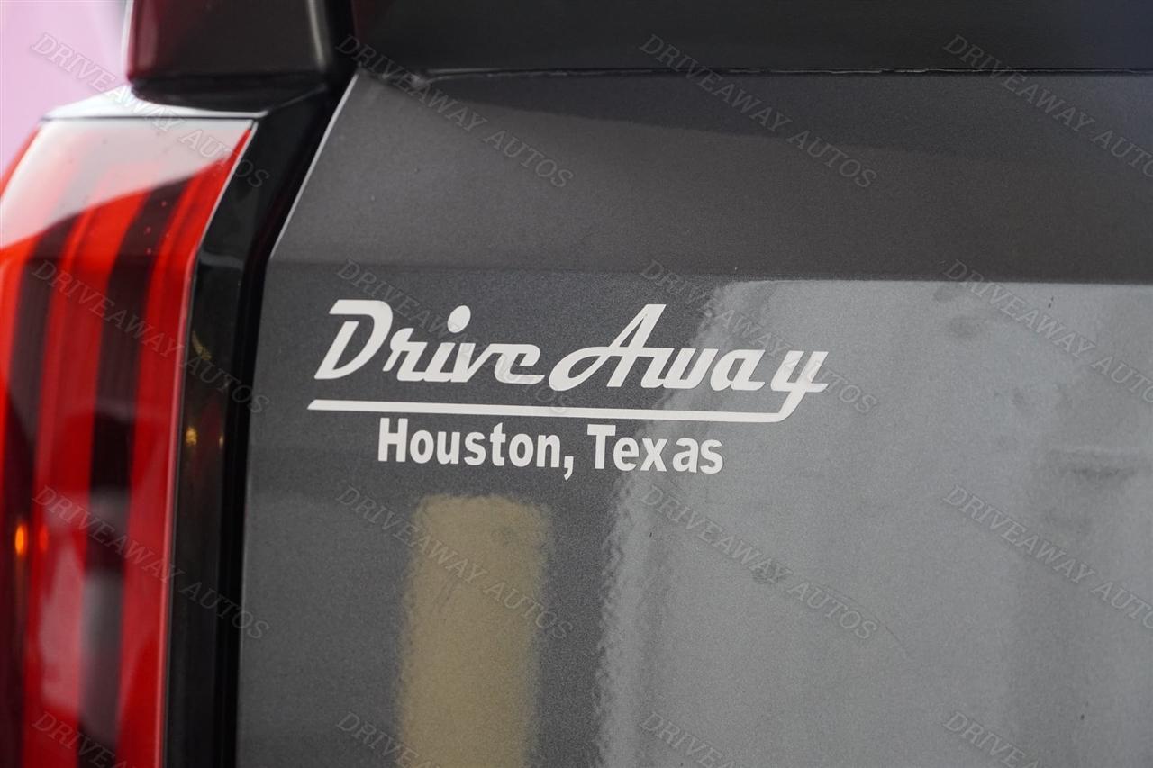 Toyota Tundra 4WD SR5 CrewMax 5.5' Bed (Natl) 2025