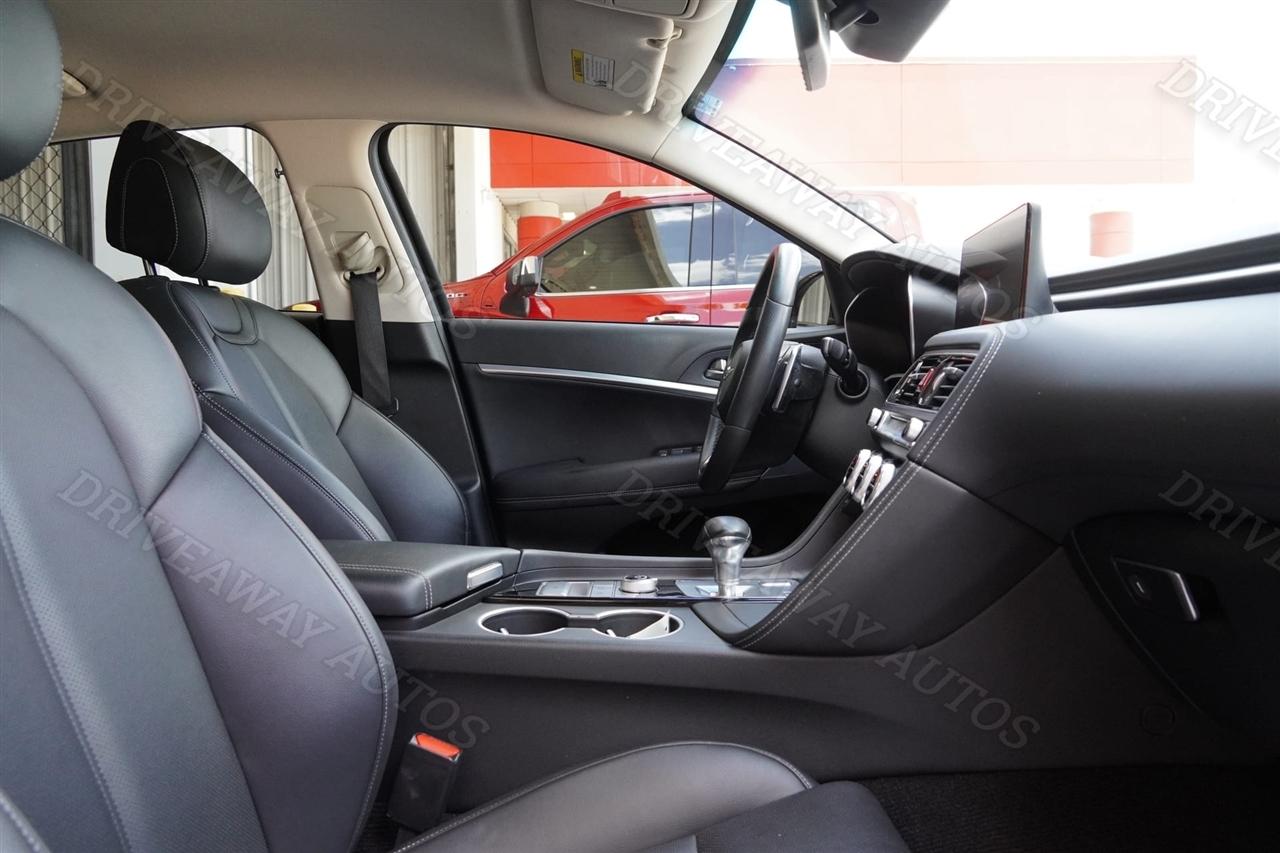 Genesis G70 2.0T RWD 2023