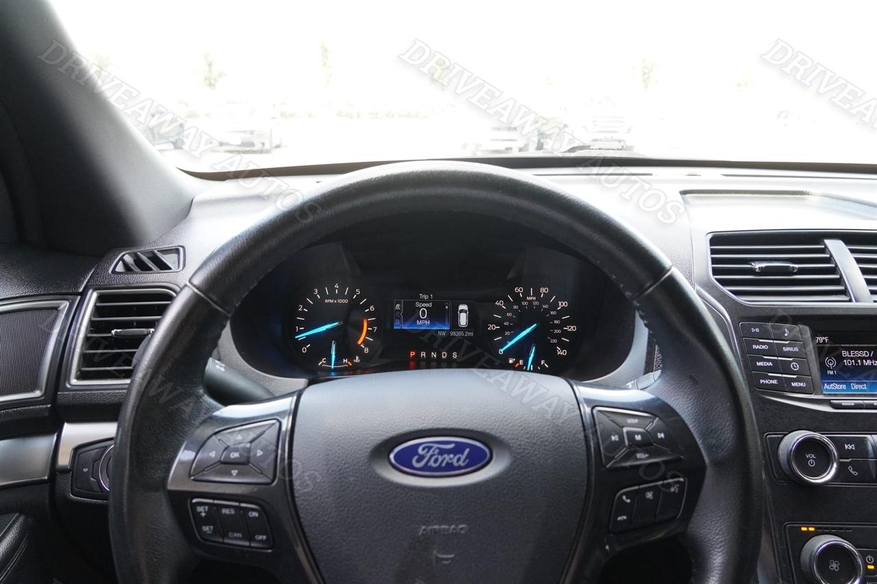Ford Explorer XLT FWD 2019