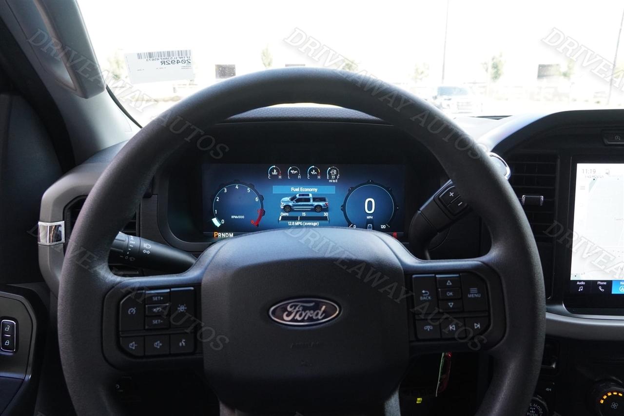Ford F-150 XL 4WD Reg Cab 8' Box 2024