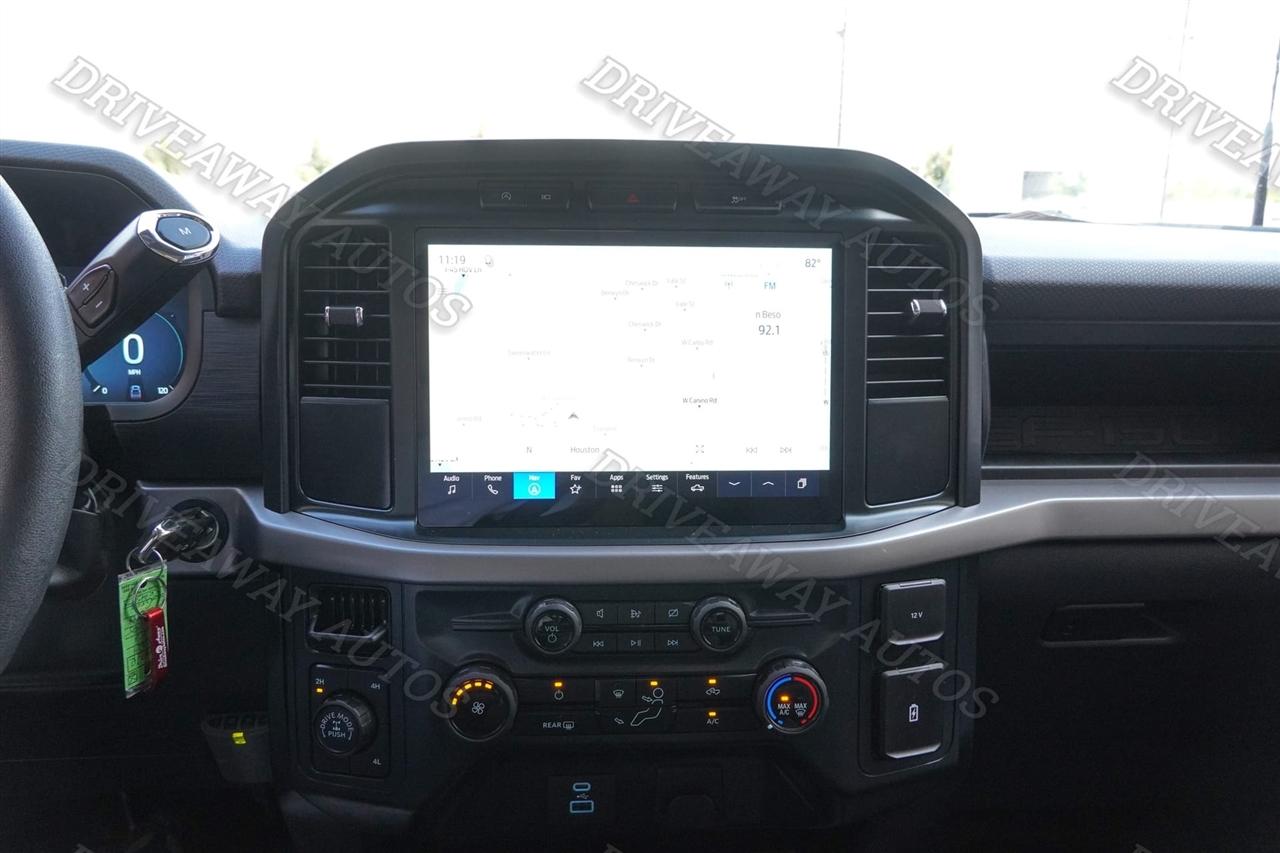 Ford F-150 XL 4WD Reg Cab 8' Box 2024