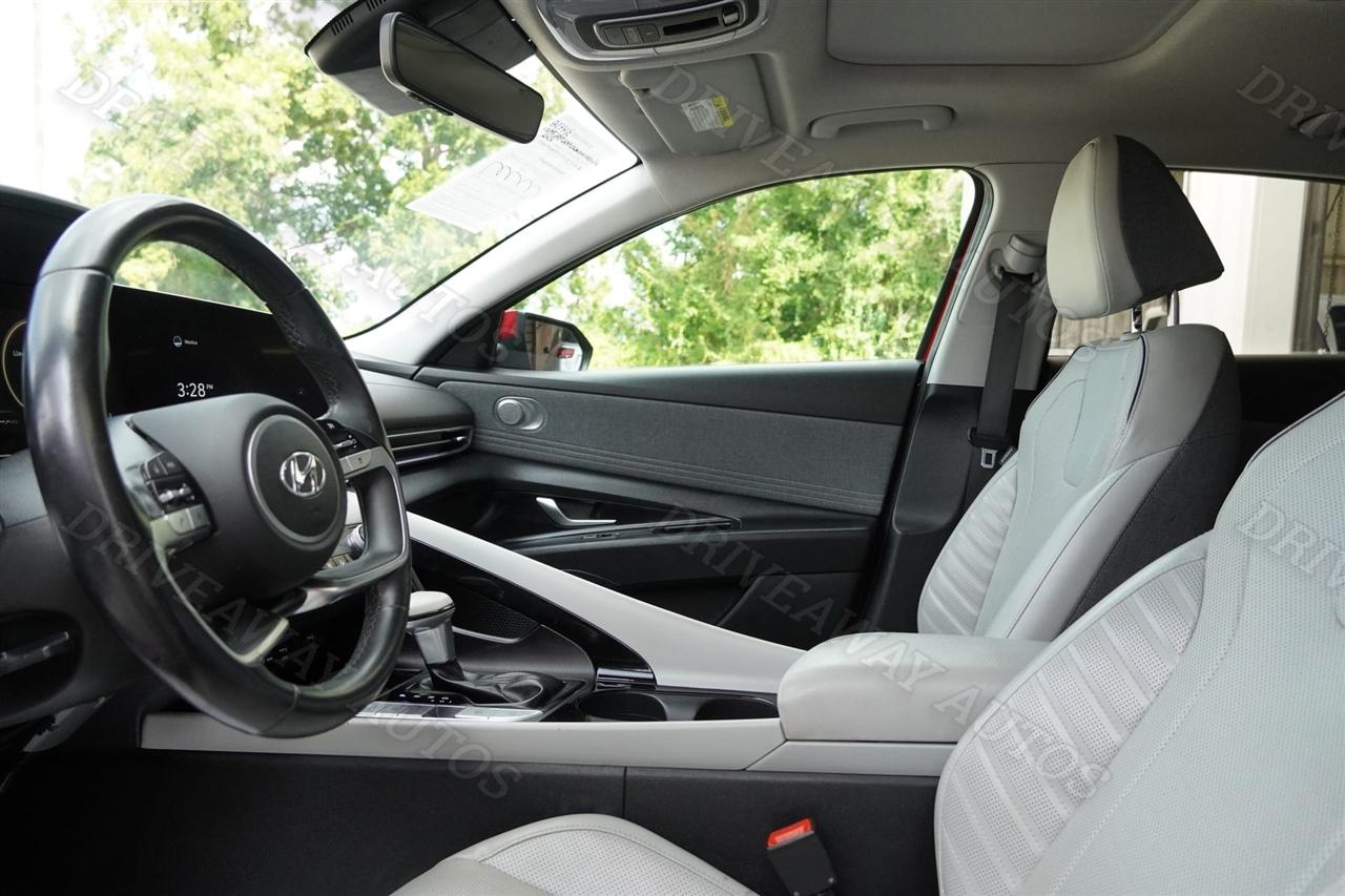 Hyundai Elantra Limited IVT *Ltd Avail* 2021