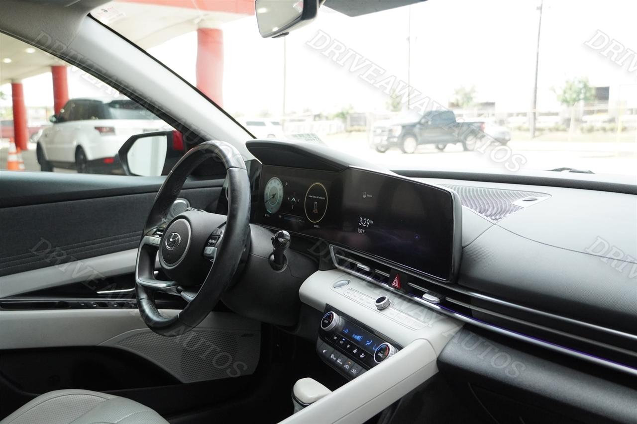 Hyundai Elantra Limited IVT *Ltd Avail* 2021