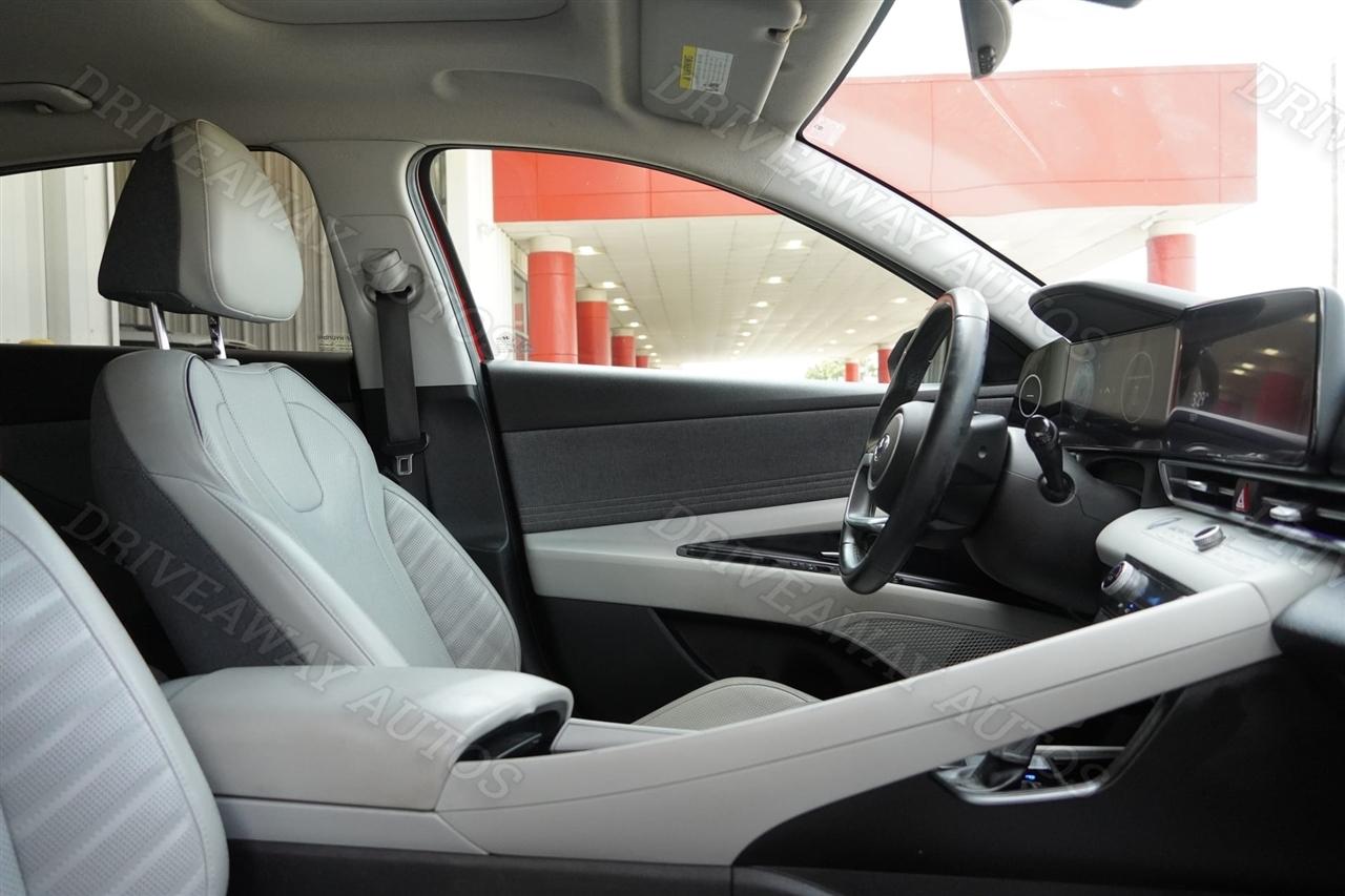 Hyundai Elantra Limited IVT *Ltd Avail* 2021