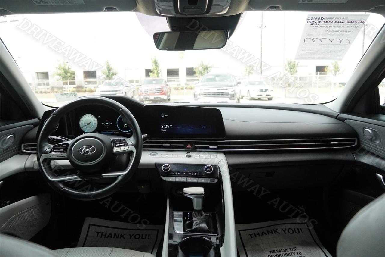 Hyundai Elantra Limited IVT *Ltd Avail* 2021