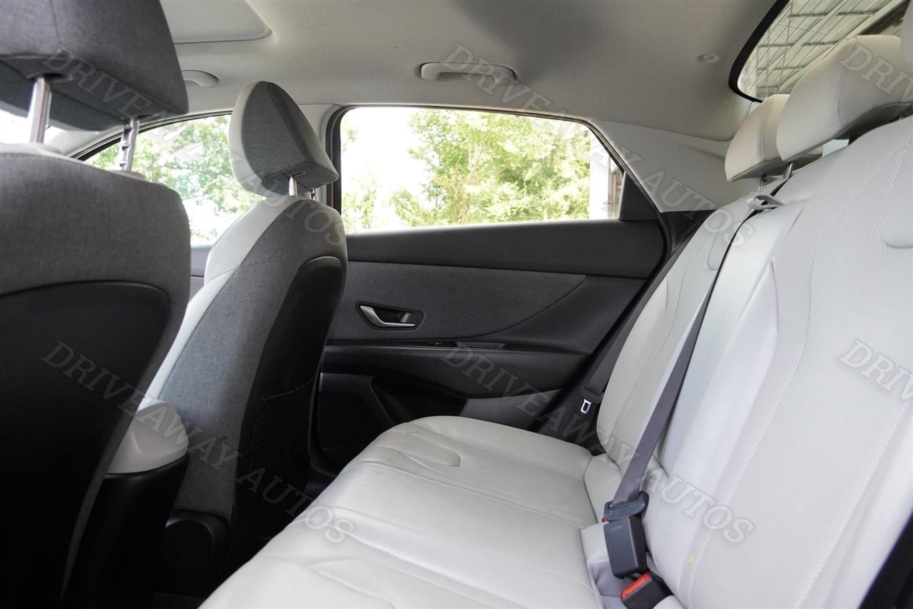 Hyundai Elantra Limited IVT *Ltd Avail* 2021