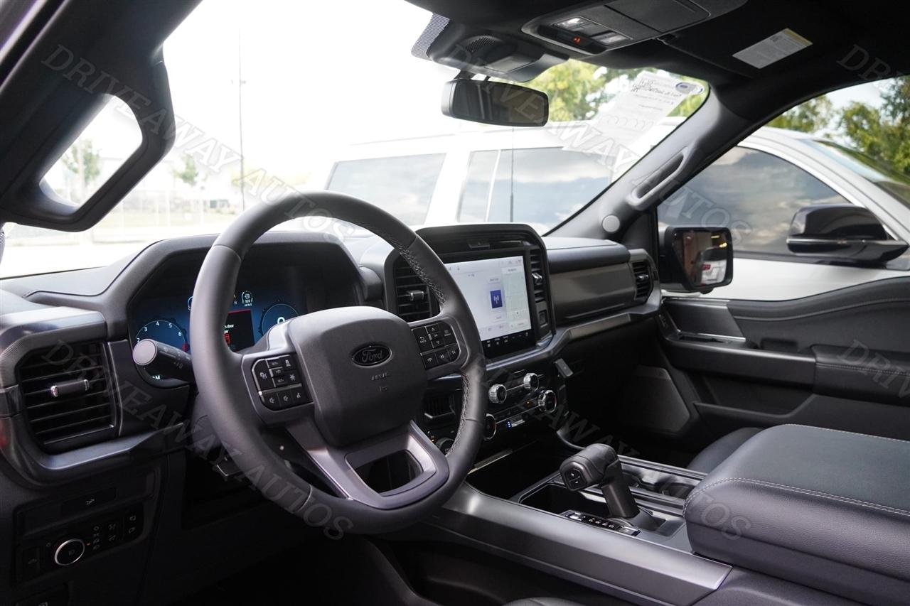 Ford F-150 Lariat 4WD SuperCrew 5.5' Box 2026