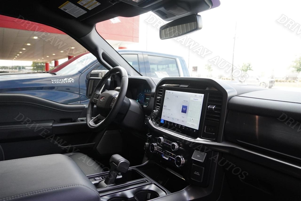 Ford F-150 Lariat 4WD SuperCrew 5.5' Box 2026
