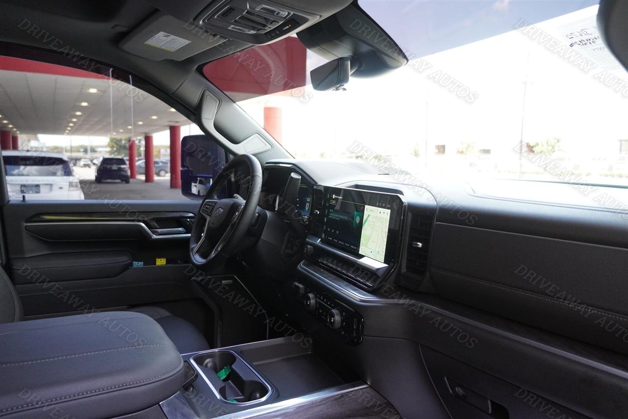 Chevrolet Silverado 2500HD 4WD Crew Cab 159" LTZ 2025