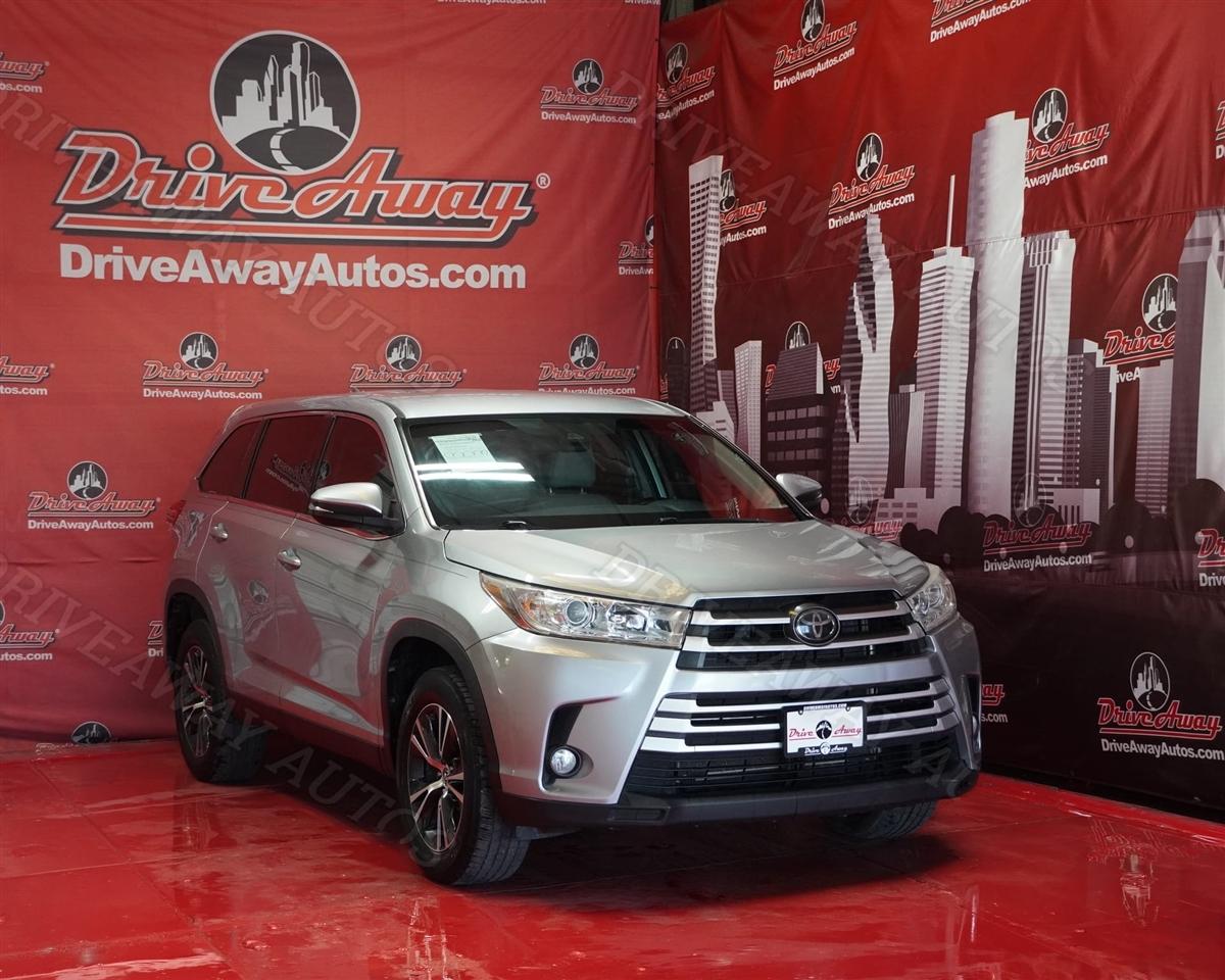 2019 Toyota Highlander LE V6 FWD (Natl)
