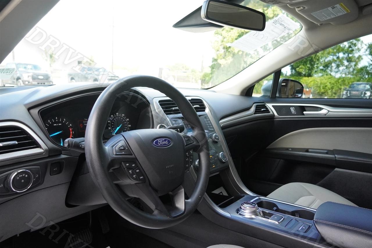 Ford Fusion S FWD 2019