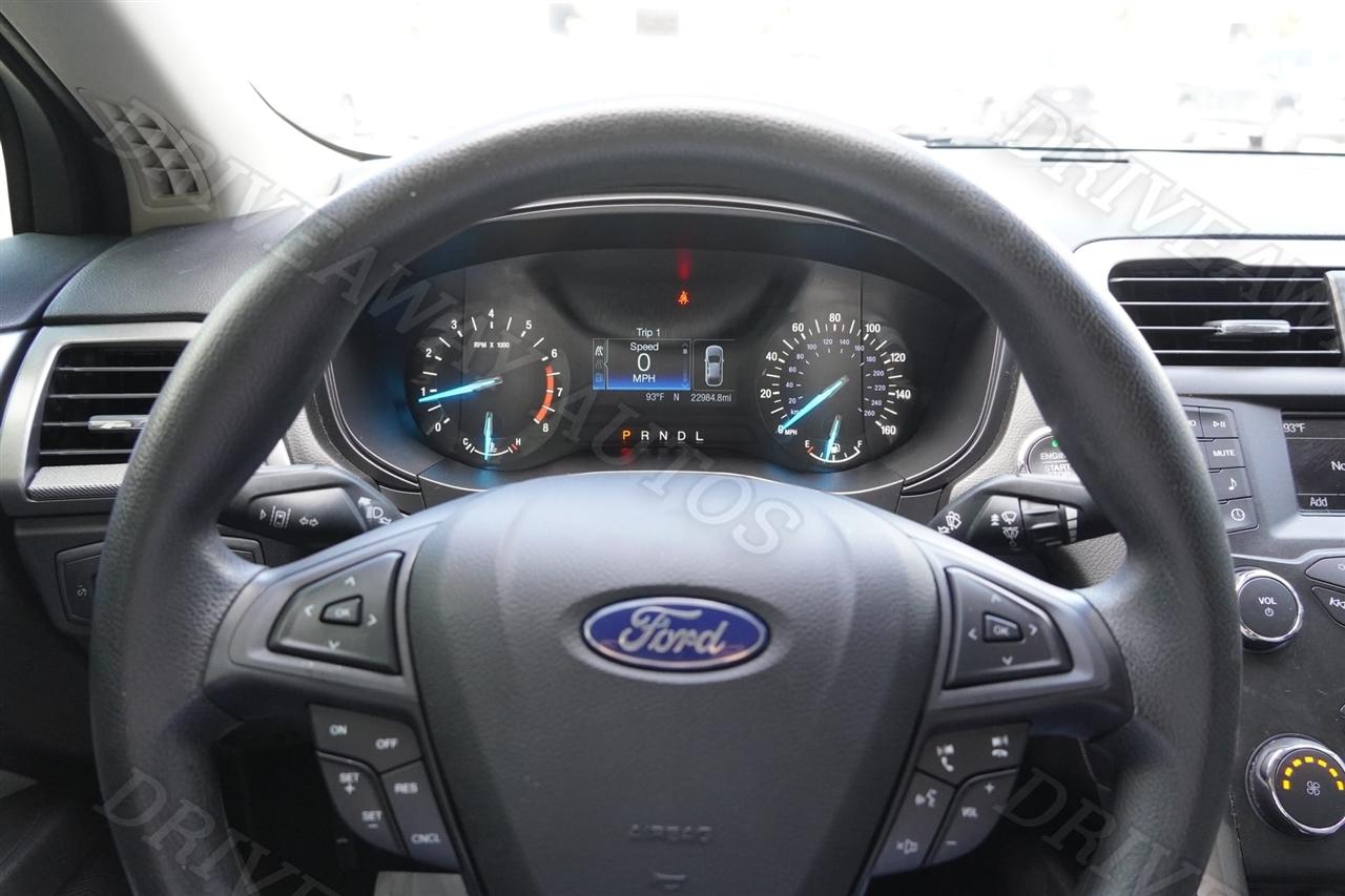 Ford Fusion S FWD 2019