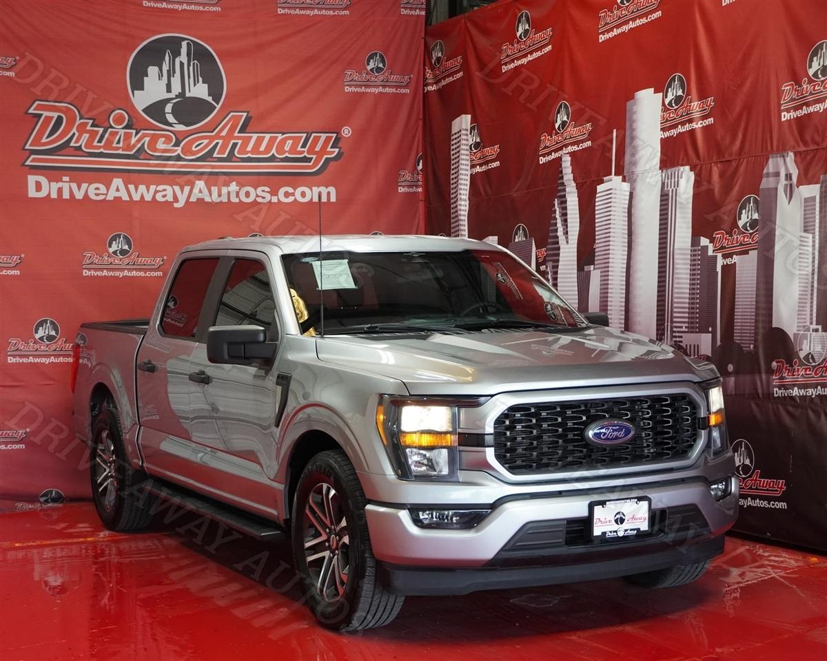 2023 Ford F-150 XL 2WD SuperCrew 5.5' Box