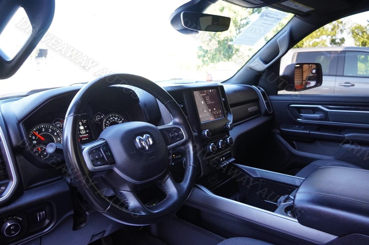 RAM 1500 Big Horn 4x2 Crew Cab 5'7" Box 2022