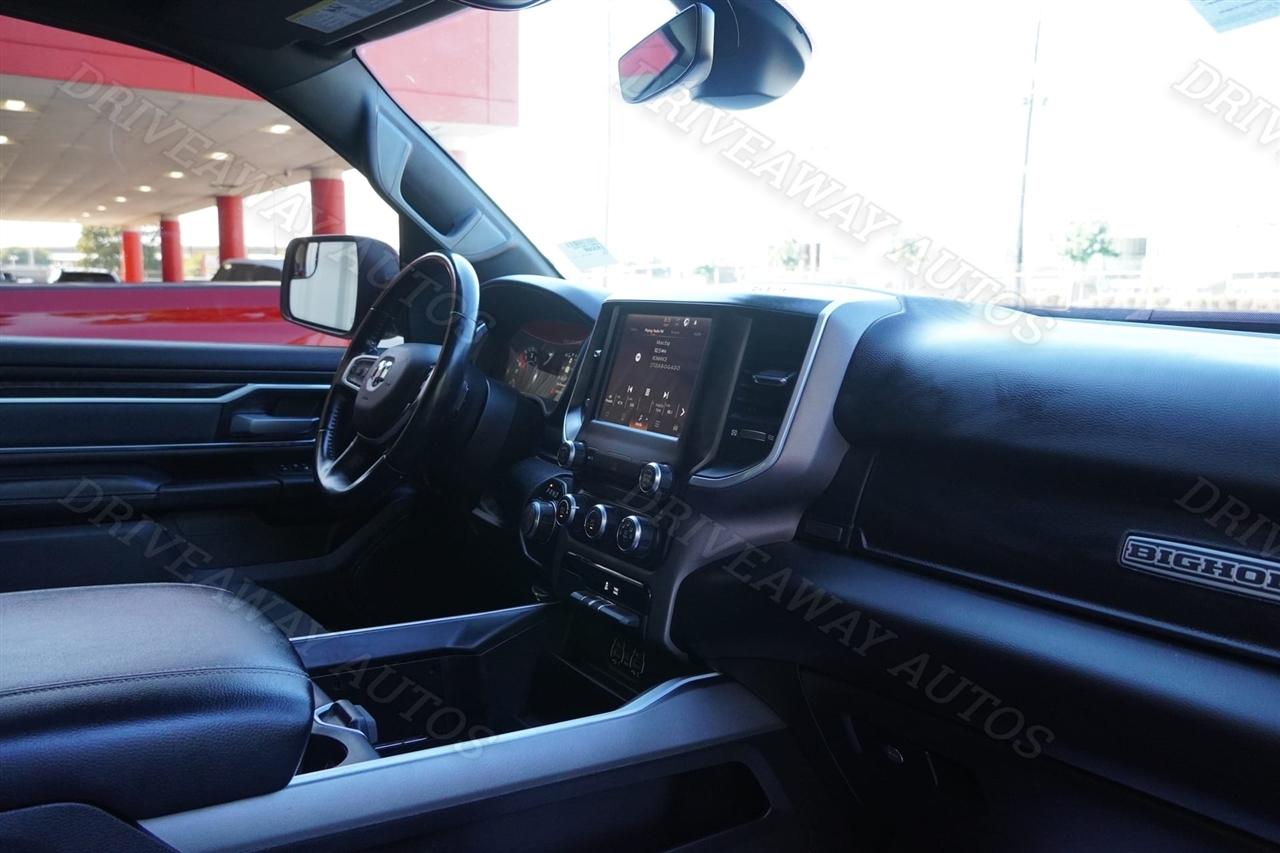 RAM 1500 Big Horn 4x2 Crew Cab 5'7" Box 2022