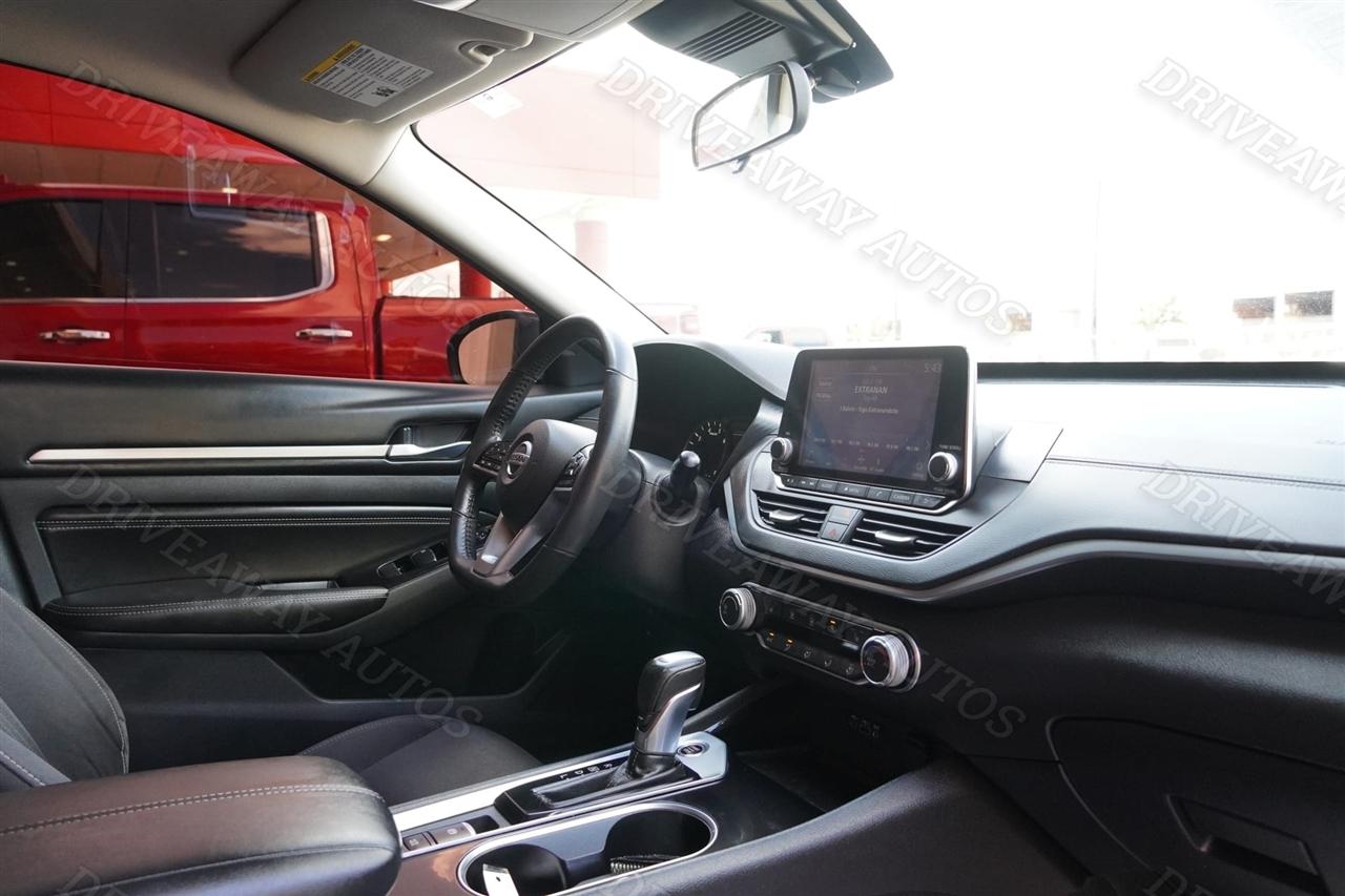 Nissan Altima 2.5 SV Sedan 2022