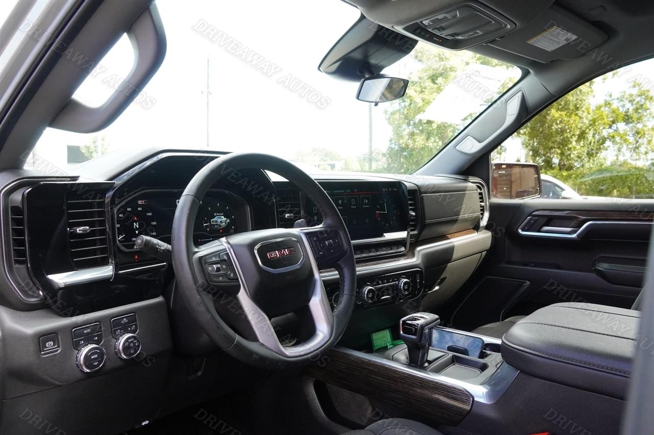 GMC Sierra 1500 4WD Crew Cab 147" Elevation w/3SB 2024