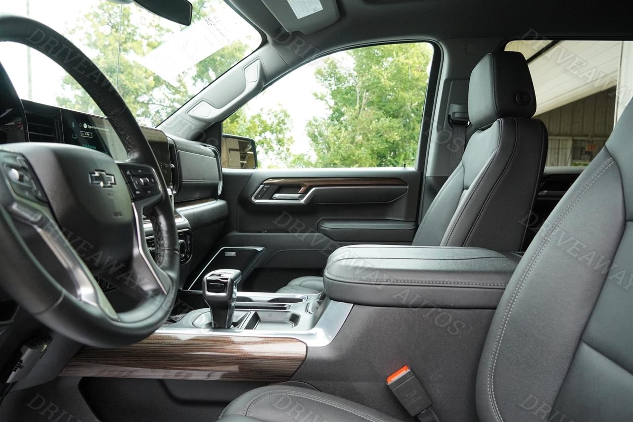 Chevrolet Silverado 1500 4WD Crew Cab 147" LT Trail Boss 2026