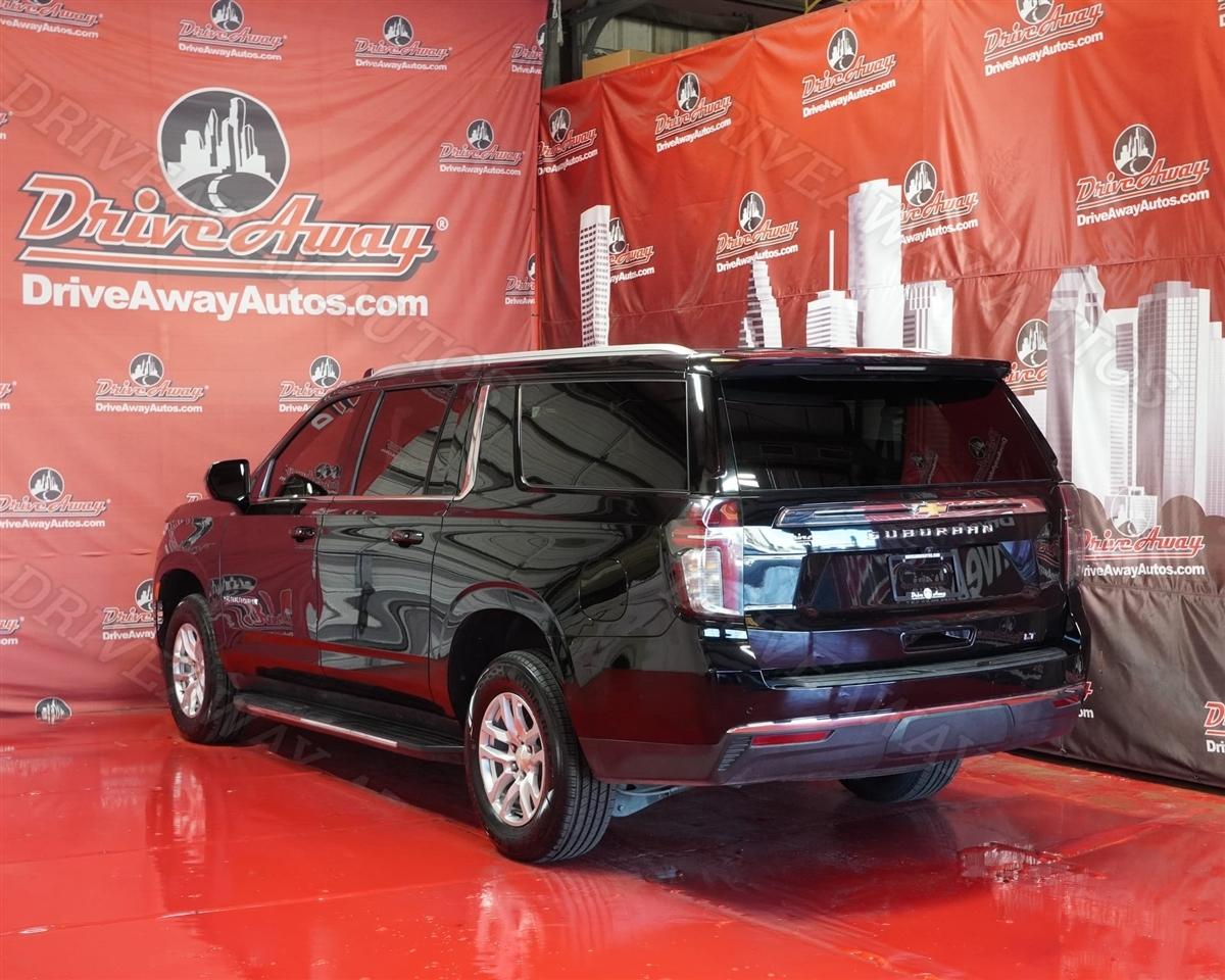 Chevrolet Suburban 4WD 4dr LT 2023