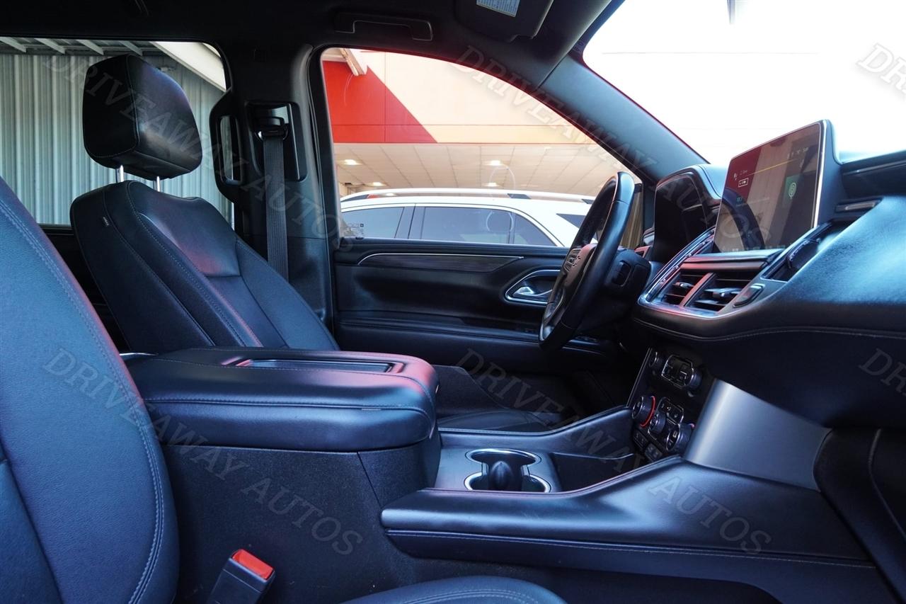 Chevrolet Suburban 4WD 4dr LT 2023