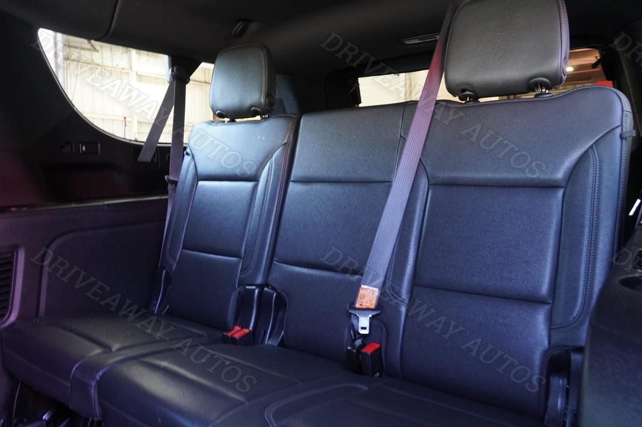 Chevrolet Suburban 4WD 4dr LT 2023