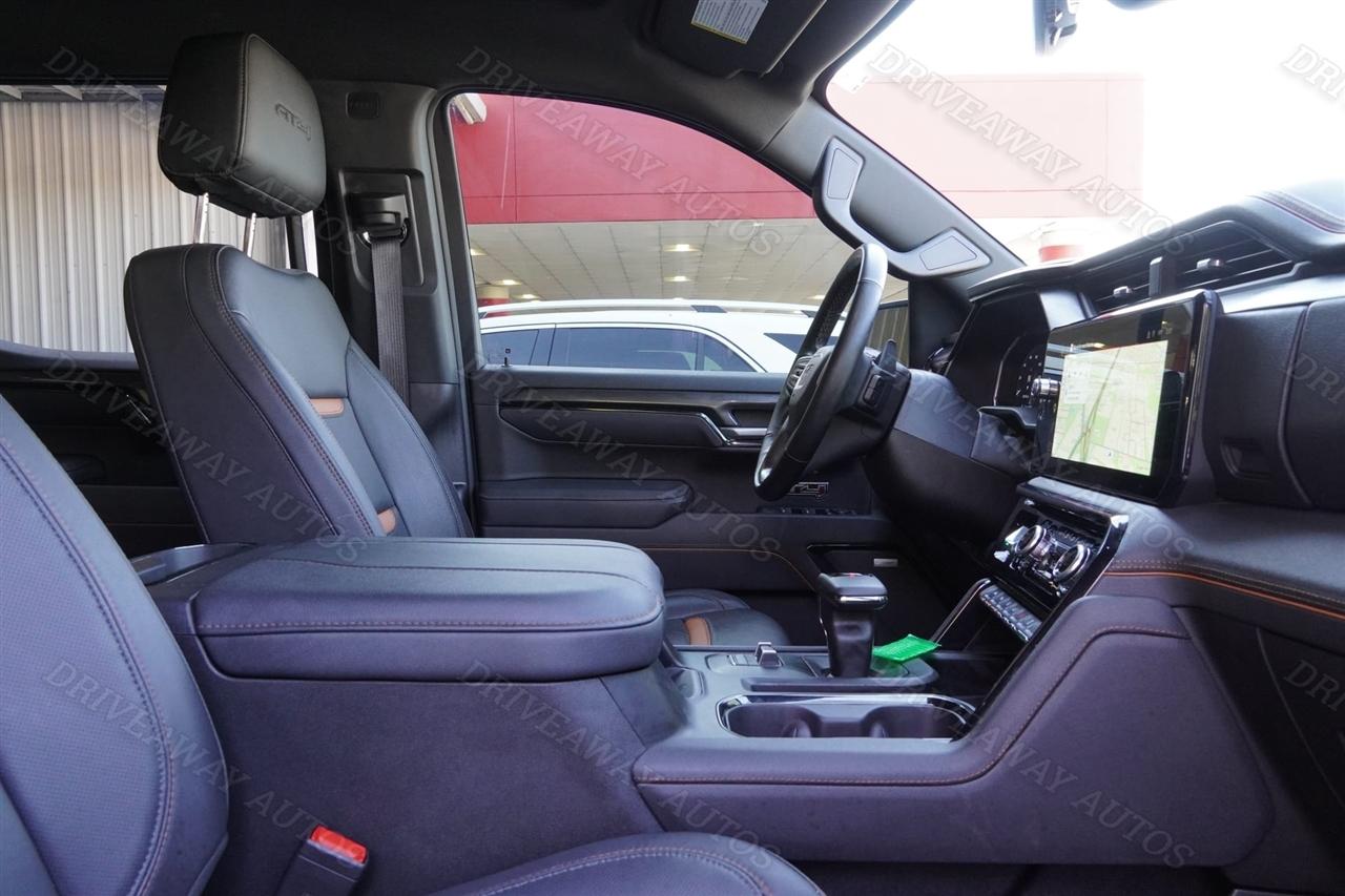 GMC Sierra 1500 4WD Crew Cab 147" AT4 2026