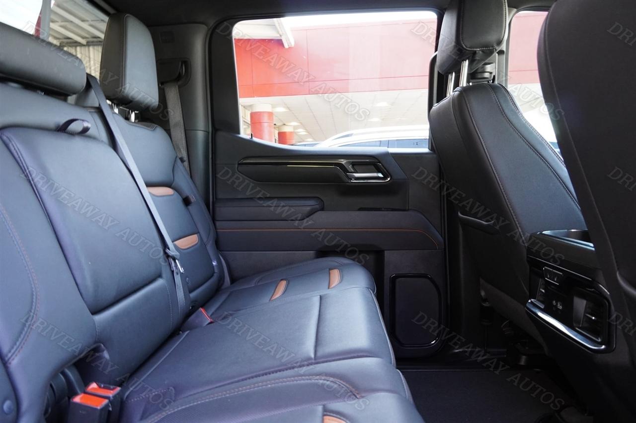 GMC Sierra 1500 4WD Crew Cab 147" AT4 2026