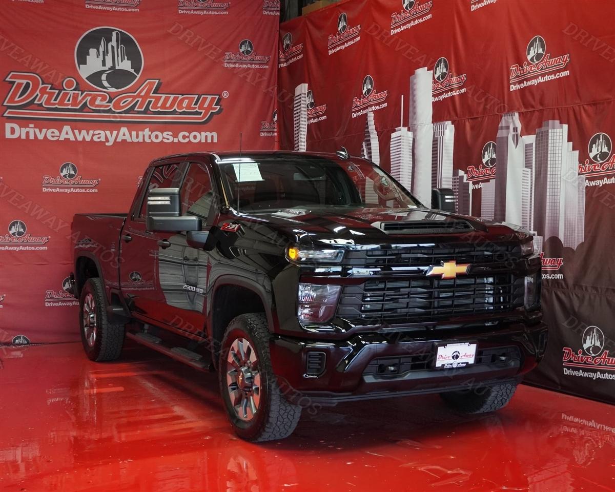 2024 Chevrolet Silverado 2500HD 4WD Crew Cab 159" Custom