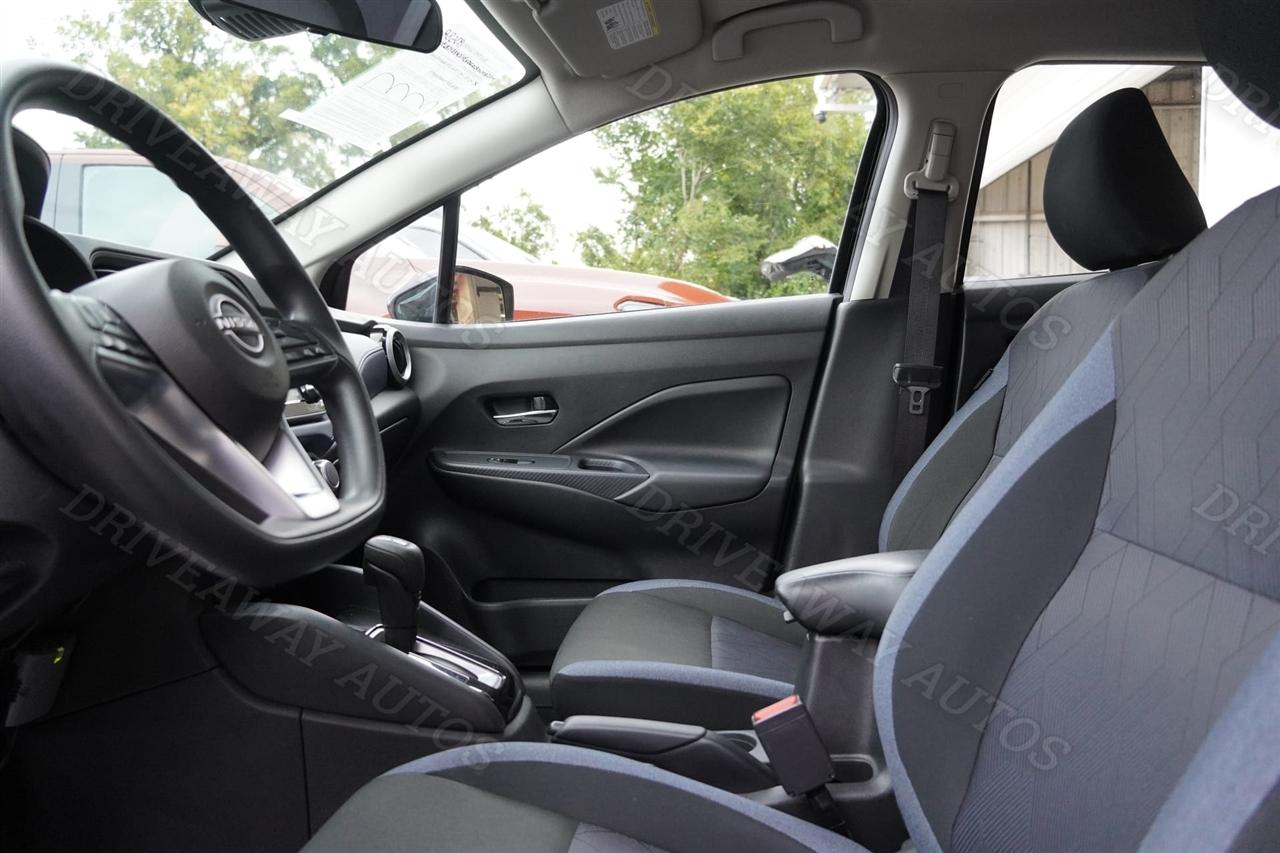 Nissan Versa SV CVT 2024