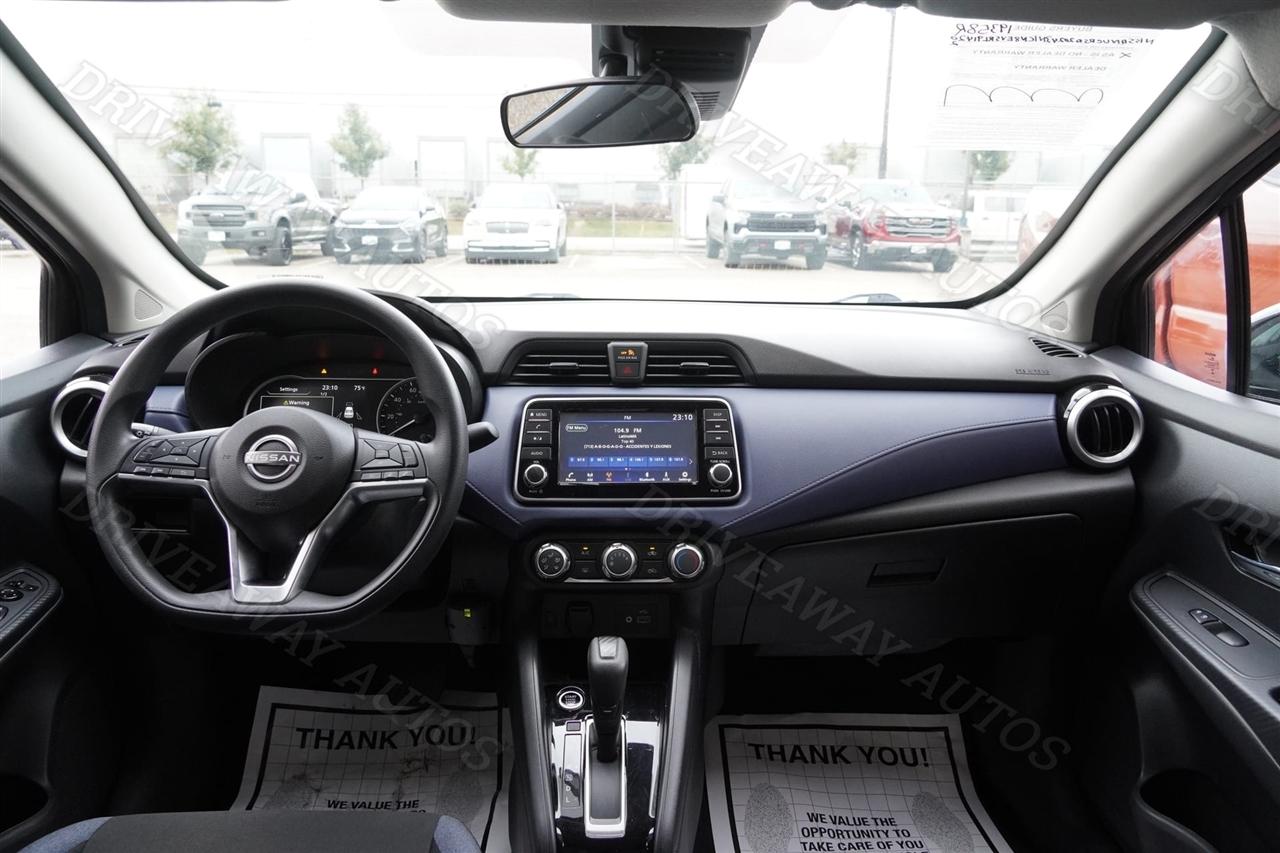 Nissan Versa SV CVT 2024
