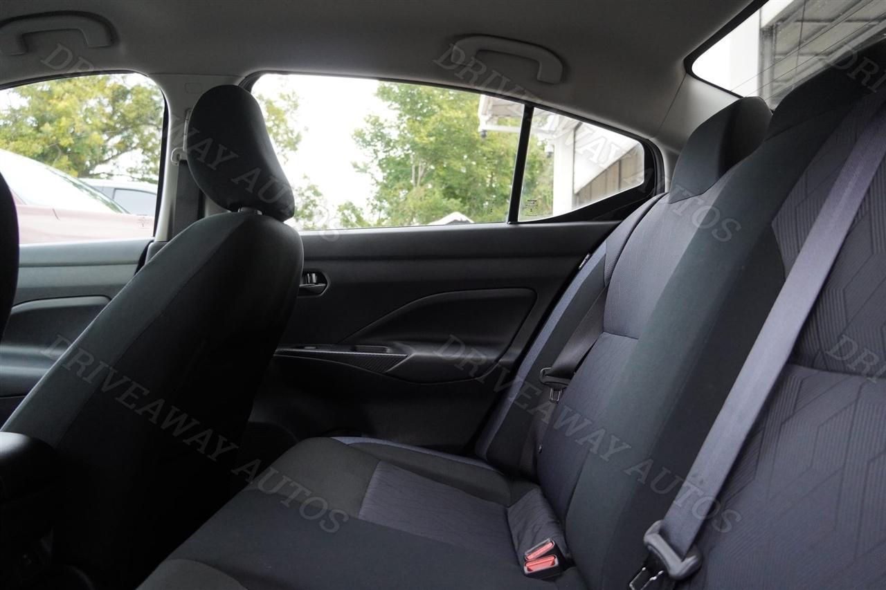 Nissan Versa SV CVT 2024