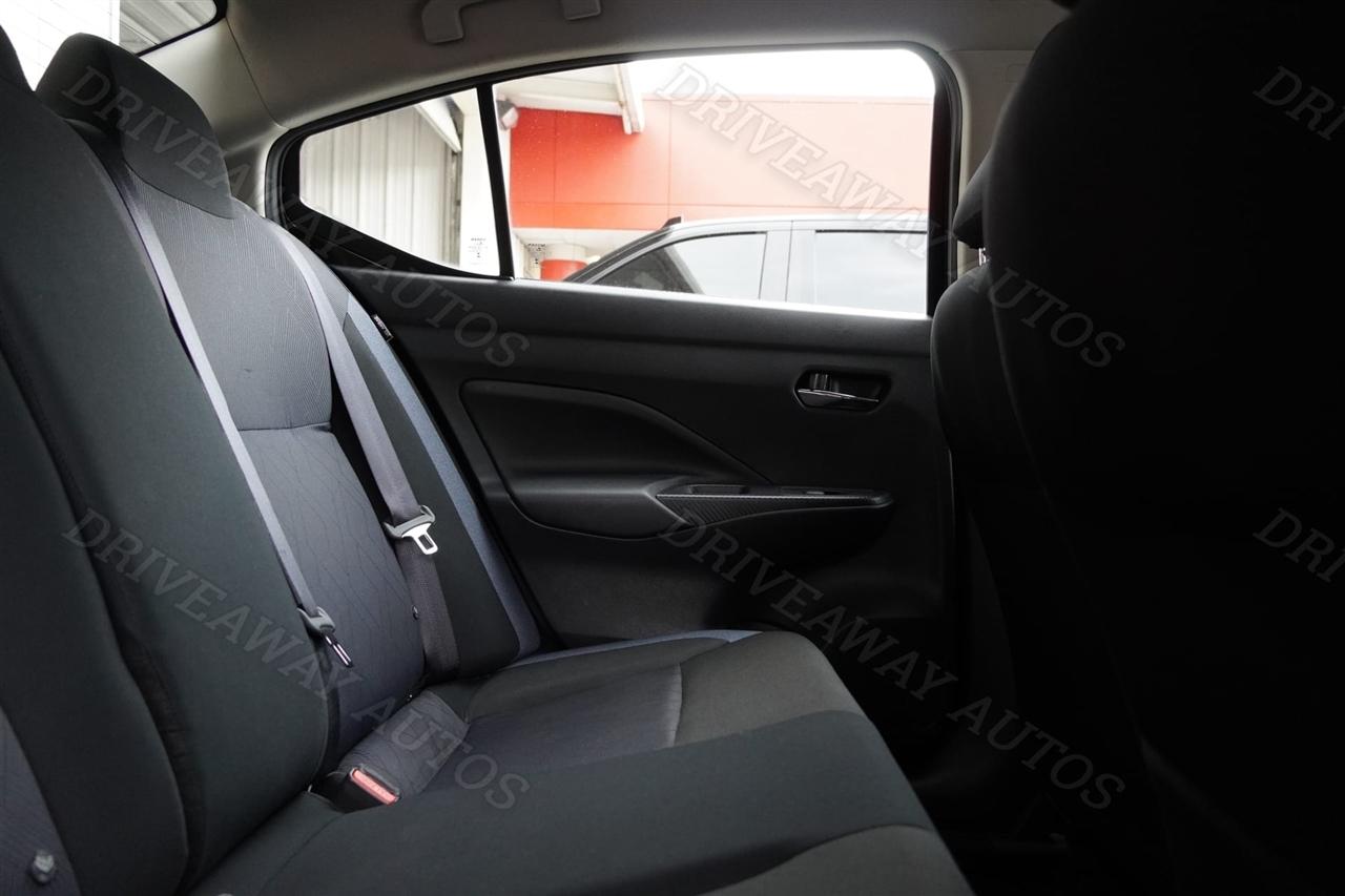 Nissan Versa SV CVT 2024