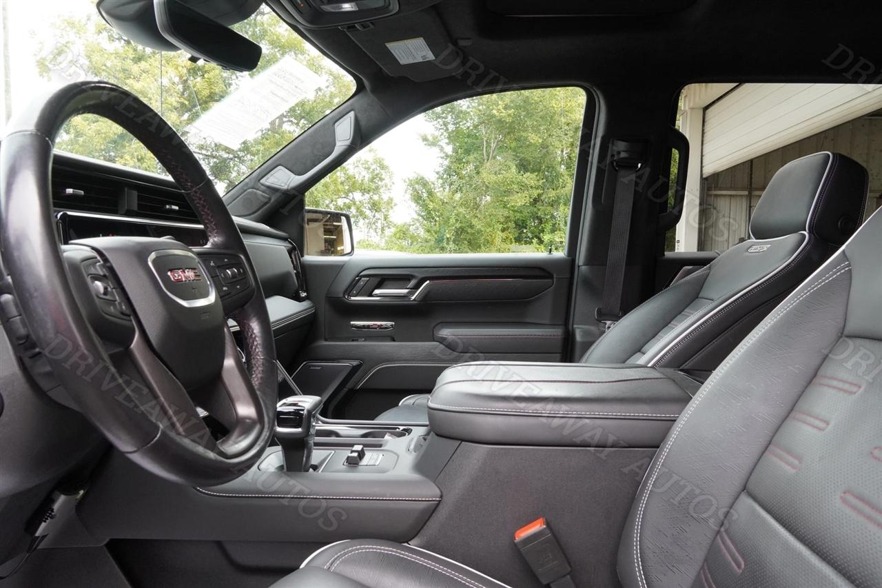 GMC Sierra 1500 4WD Crew Cab 147" AT4X 2024