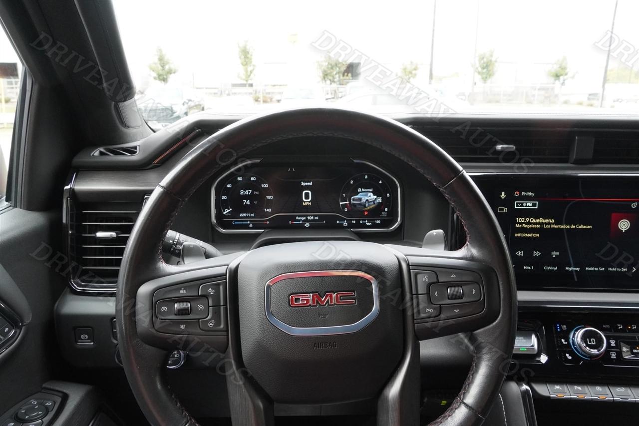 GMC Sierra 1500 4WD Crew Cab 147" AT4X 2024