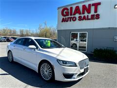 2017 Lincoln MKZ  2017 Lincoln MKZ