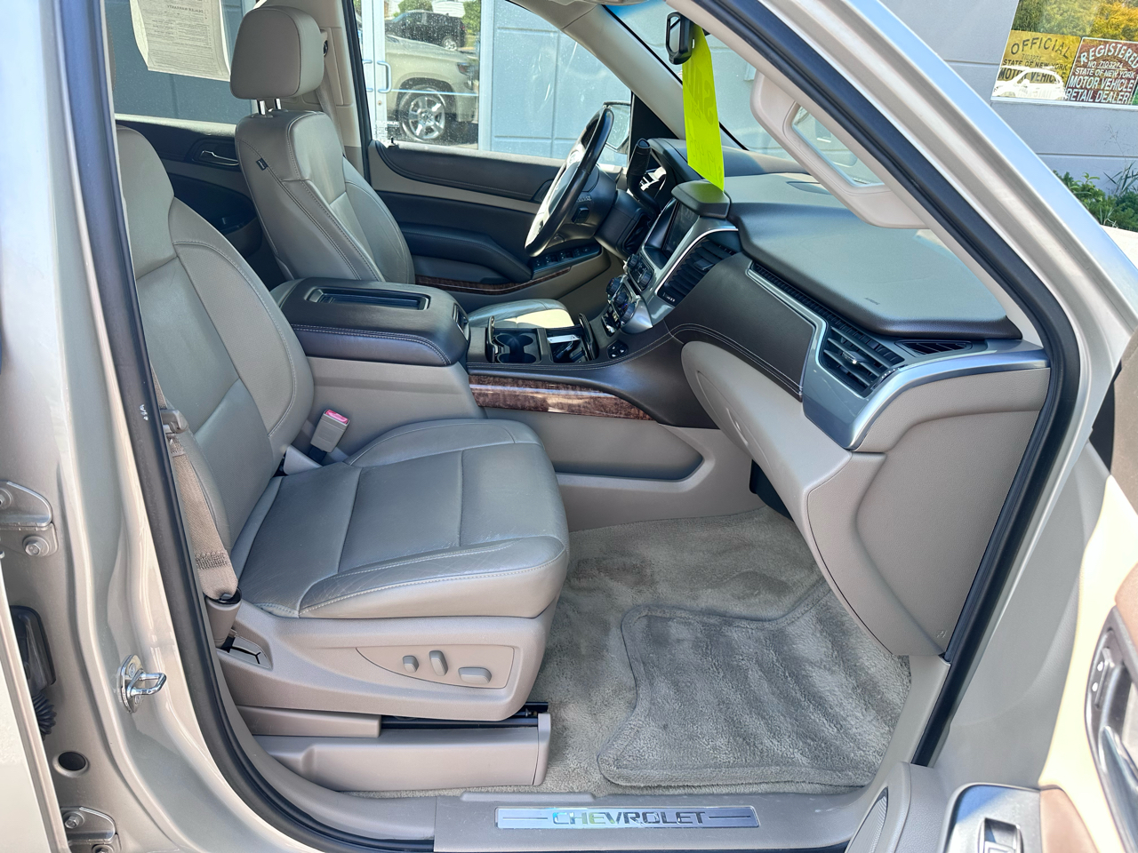 Chevrolet Suburban 4WD 4dr LTZ 2015
