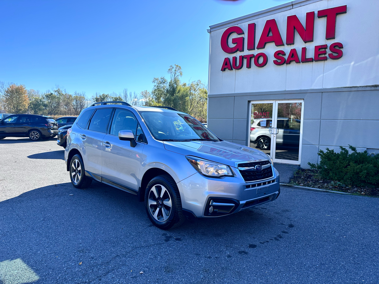 Subaru Forester 2.5i Limited CVT 2017