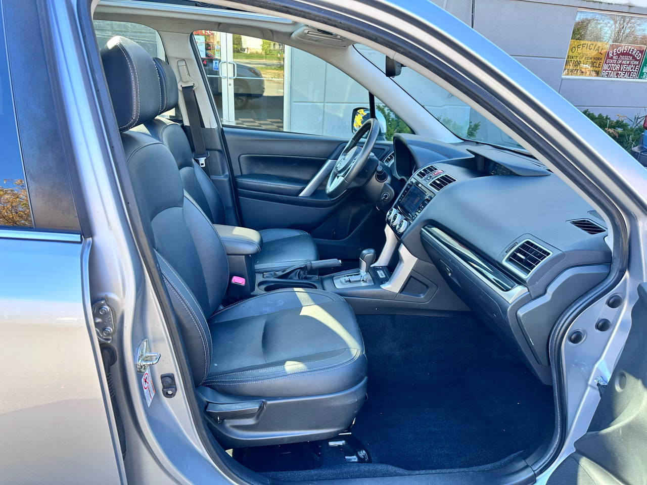 Subaru Forester 2.5i Limited CVT 2017