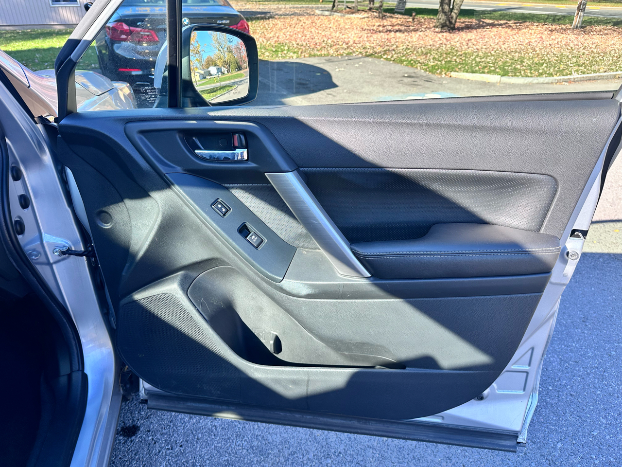 Subaru Forester 2.5i Limited CVT 2017