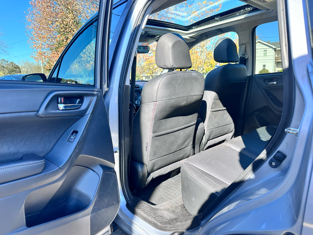 Subaru Forester 2.5i Limited CVT 2017