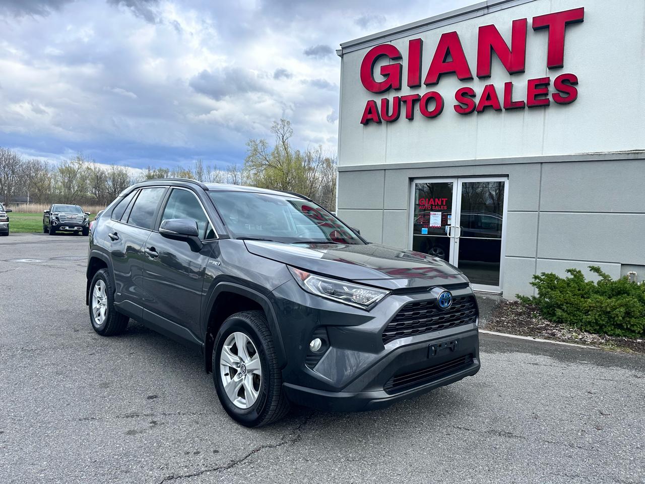 2020 Toyota RAV4 Hybrid XLE AWD (Natl)