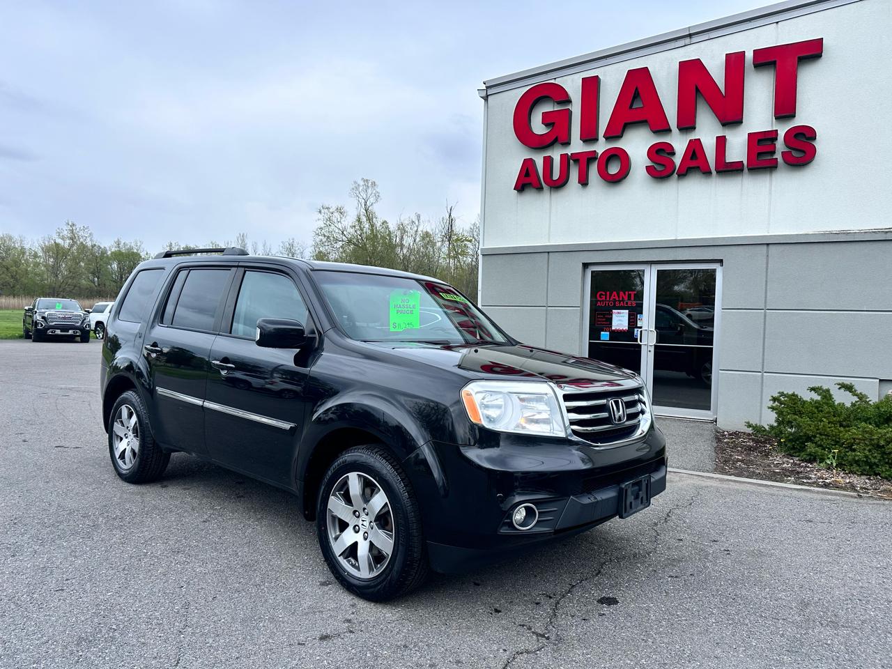 2015 Honda Pilot 4WD 4dr Touring w/RES & Navi