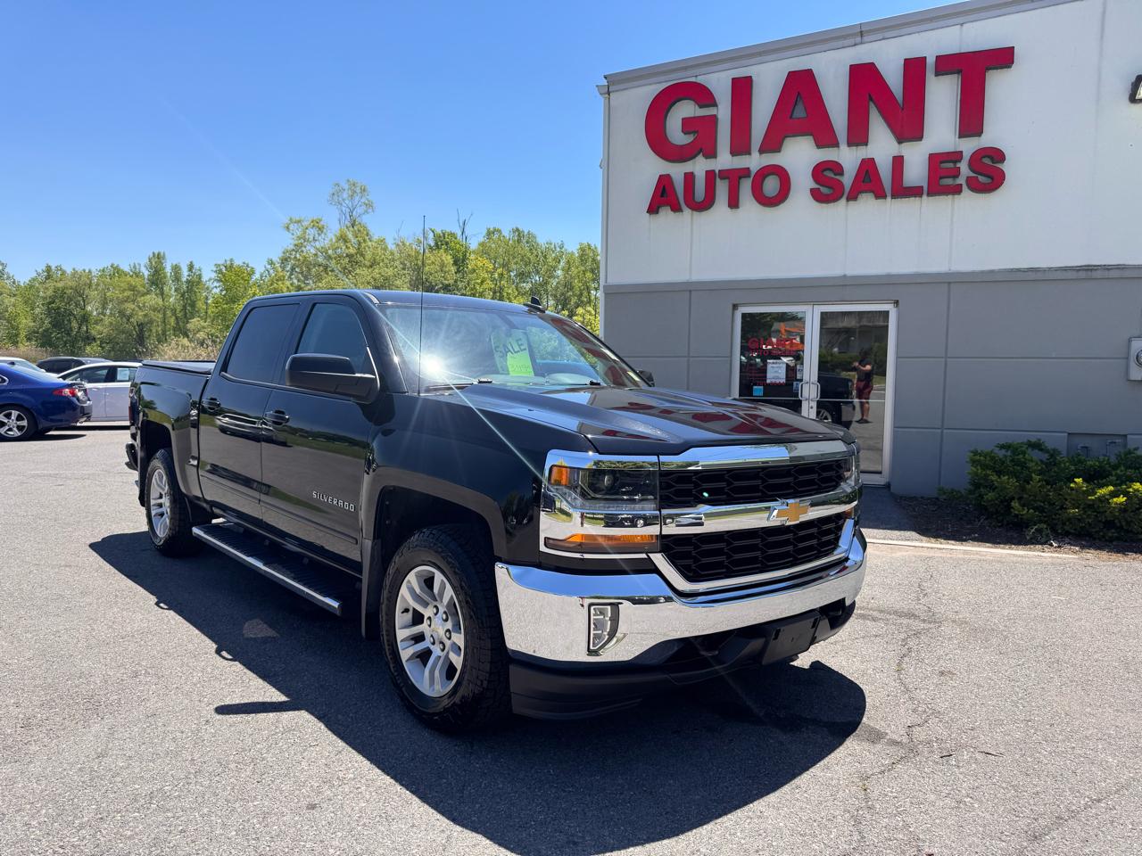 2018 Chevrolet Silverado 1500 4WD Crew Cab 143.5" LT w/1LT