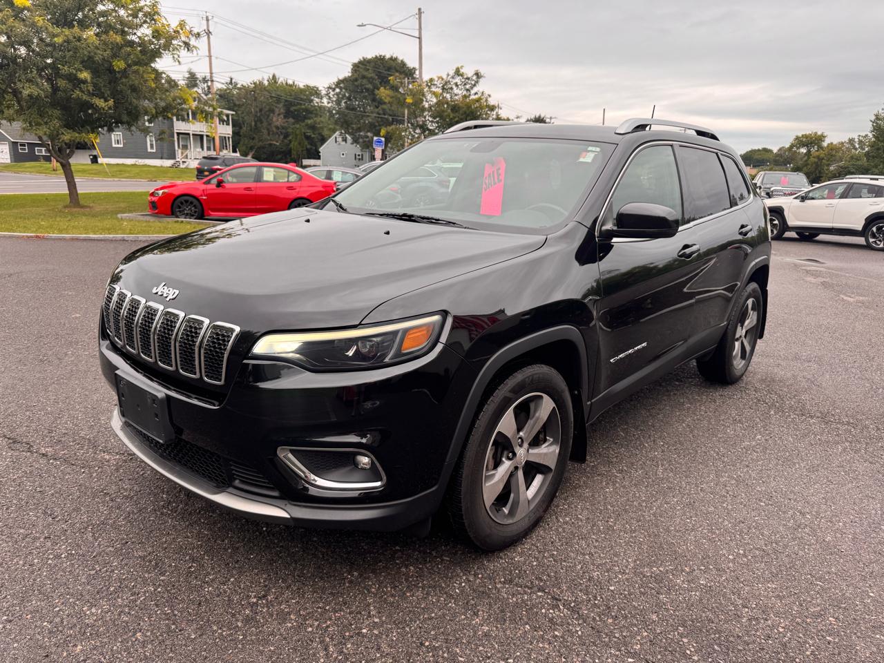 Jeep Cherokee photo 4