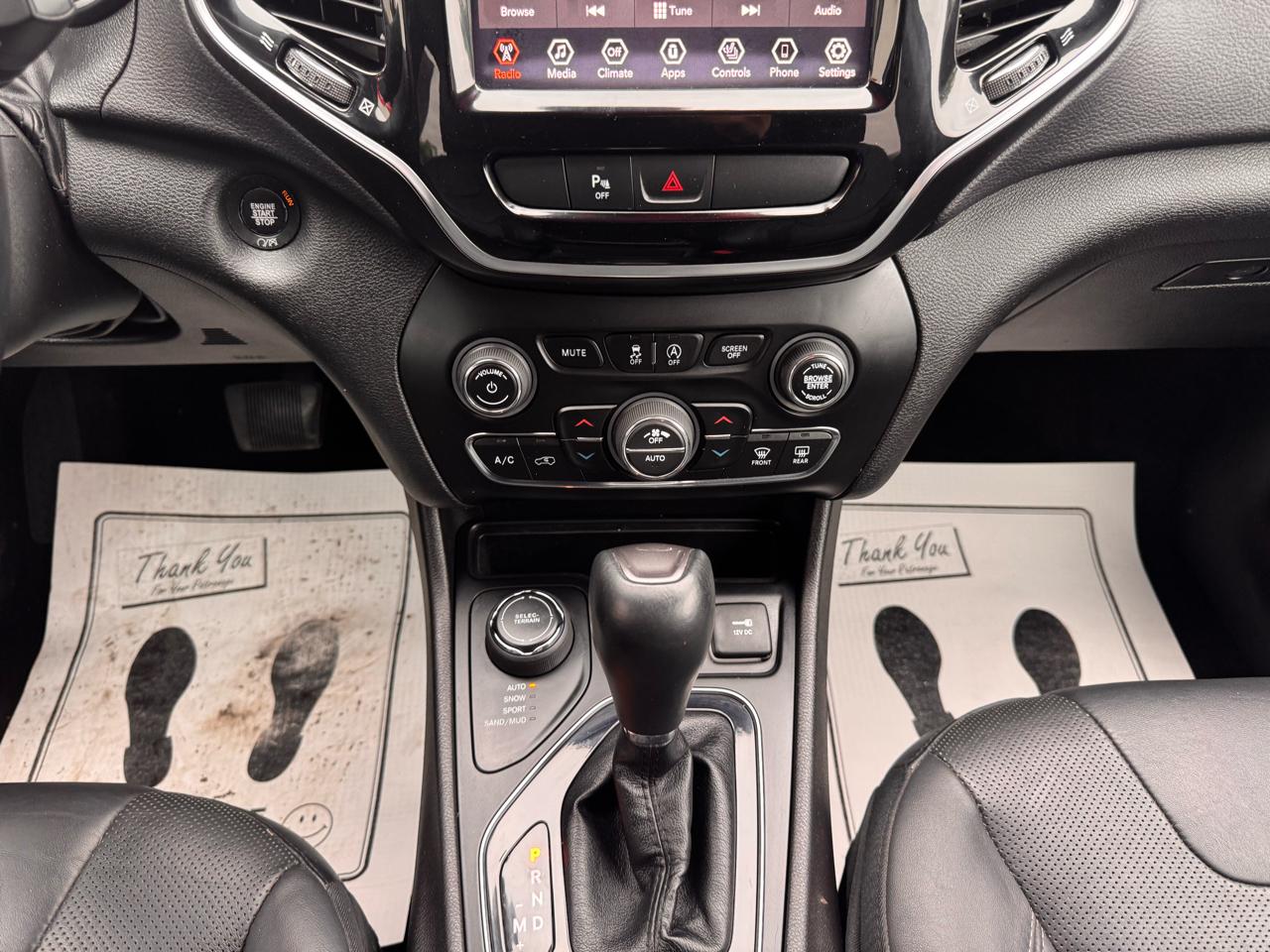 Jeep Cherokee photo 19
