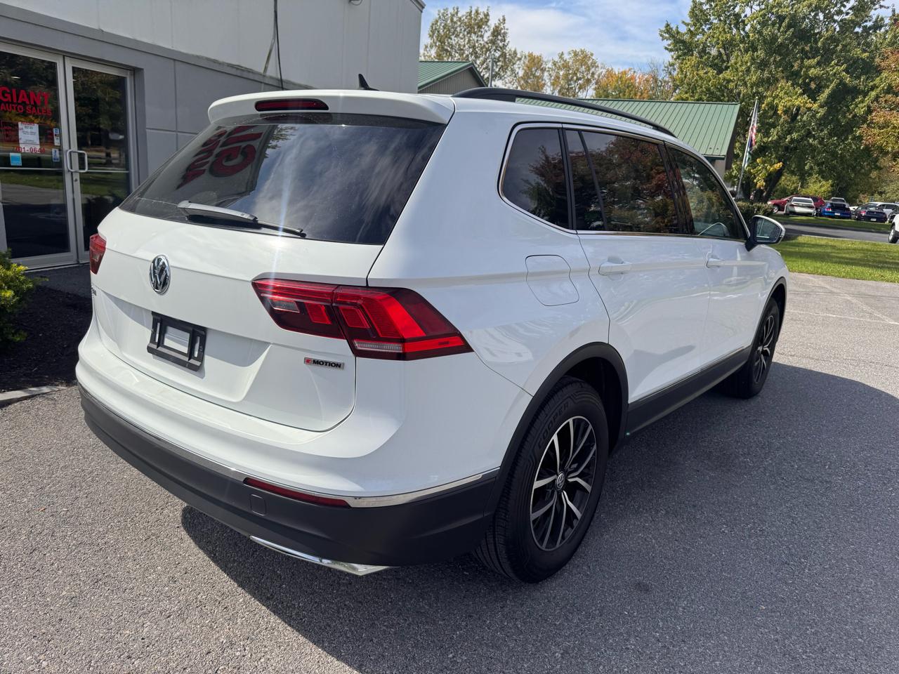Volkswagen Tiguan photo 8